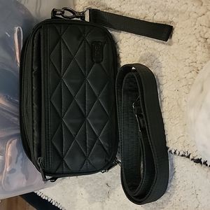 Lug Roundabout small Crossbody Bag